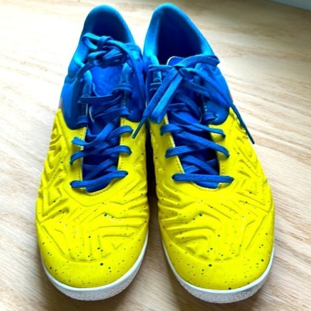 Adidas X 15.2  Court  - World Cup Brazil Special Edition - Size 10